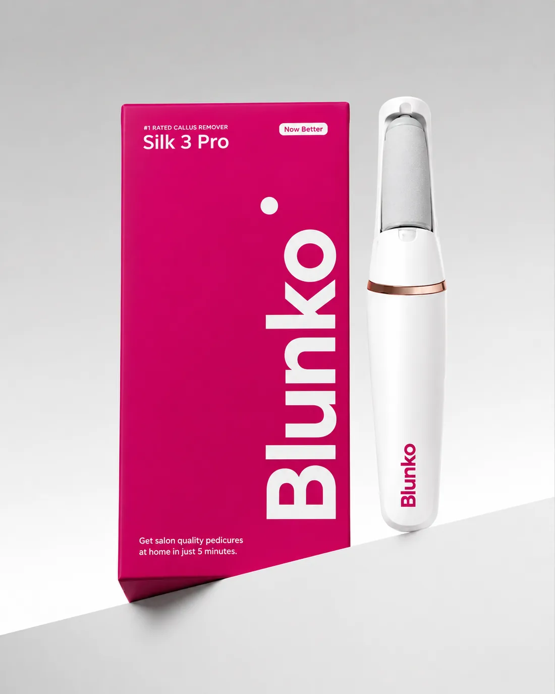 Blunko Silk 3 Pro handset standing beside its retail box